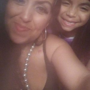 Meet your Posher, Gloria